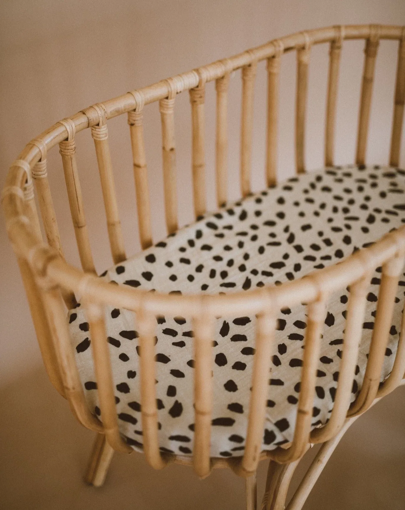 Bassinet Sheet | Spots Dots