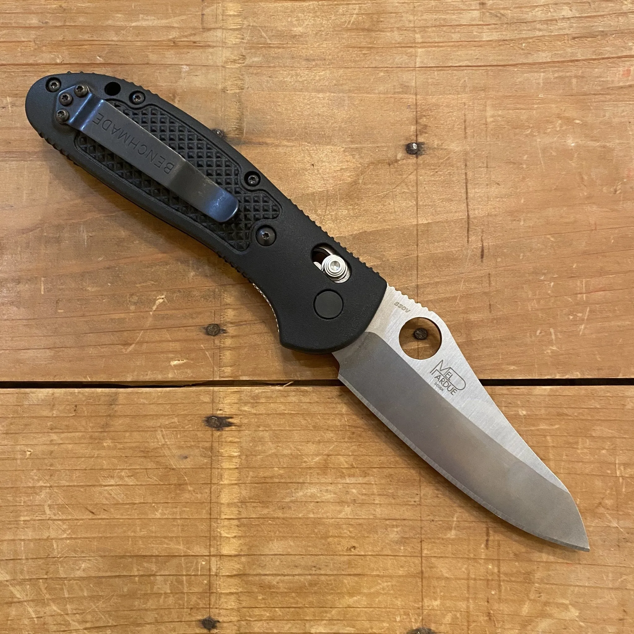 Benchmade 550-S30V Griptilian Sheepsfoot CPM-S30V AXIS Lock Black Grivory Handle