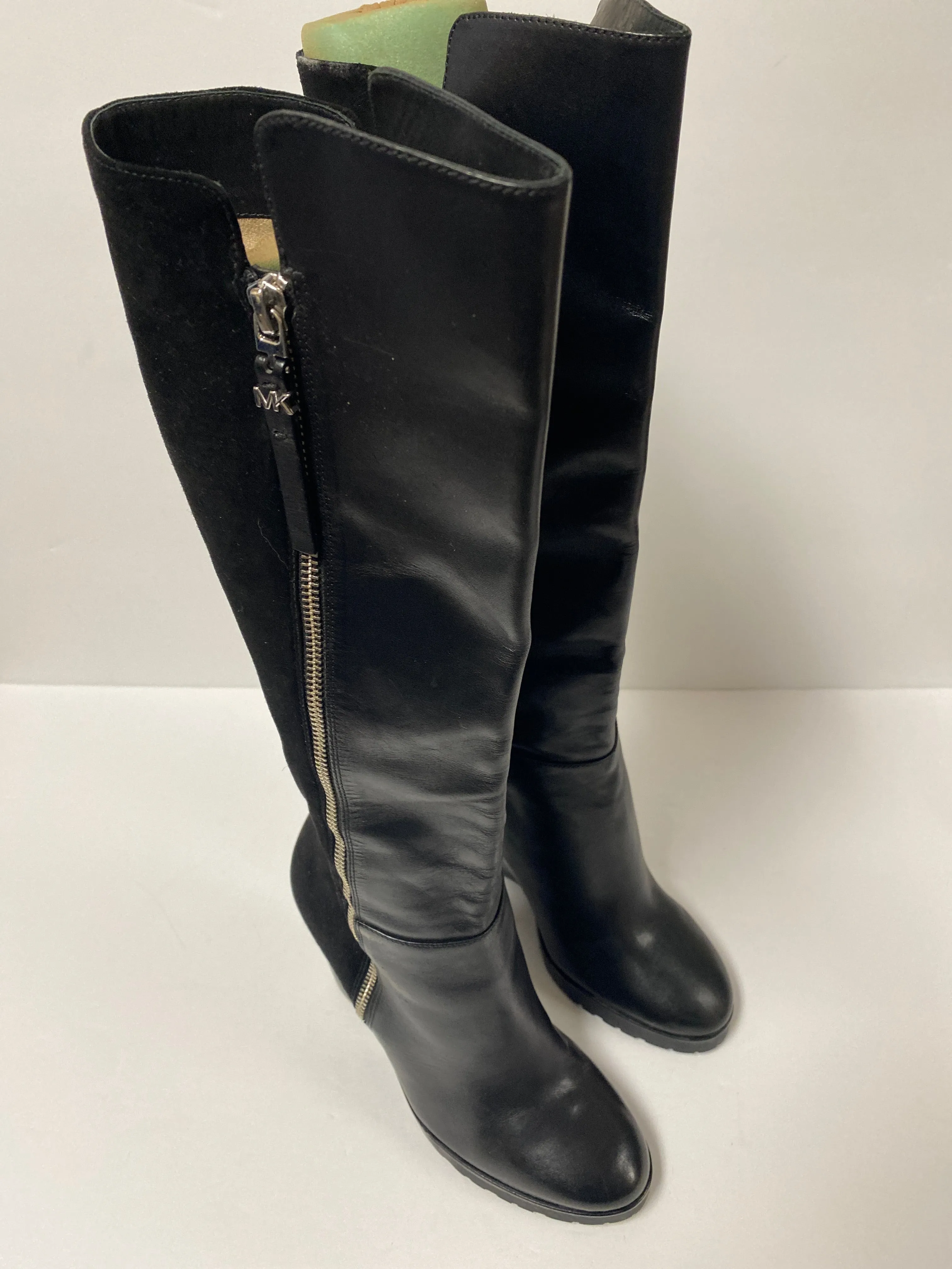 Boots Designer By Michael Kors  Size: 7.5