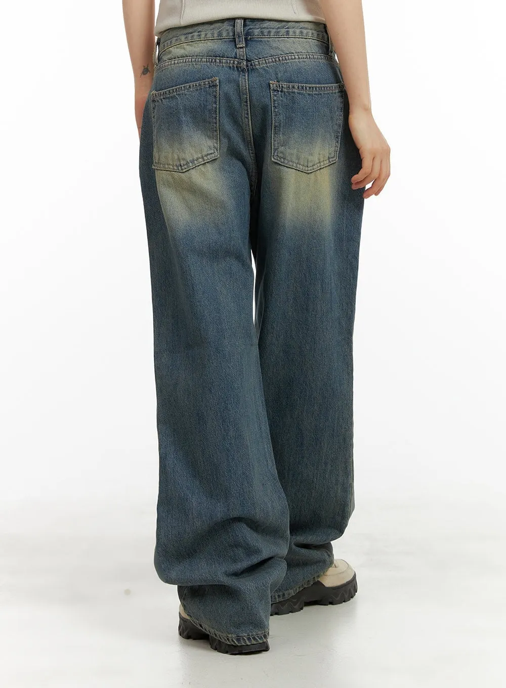 Breezy Wide-Fit Baggy Jeans CY414