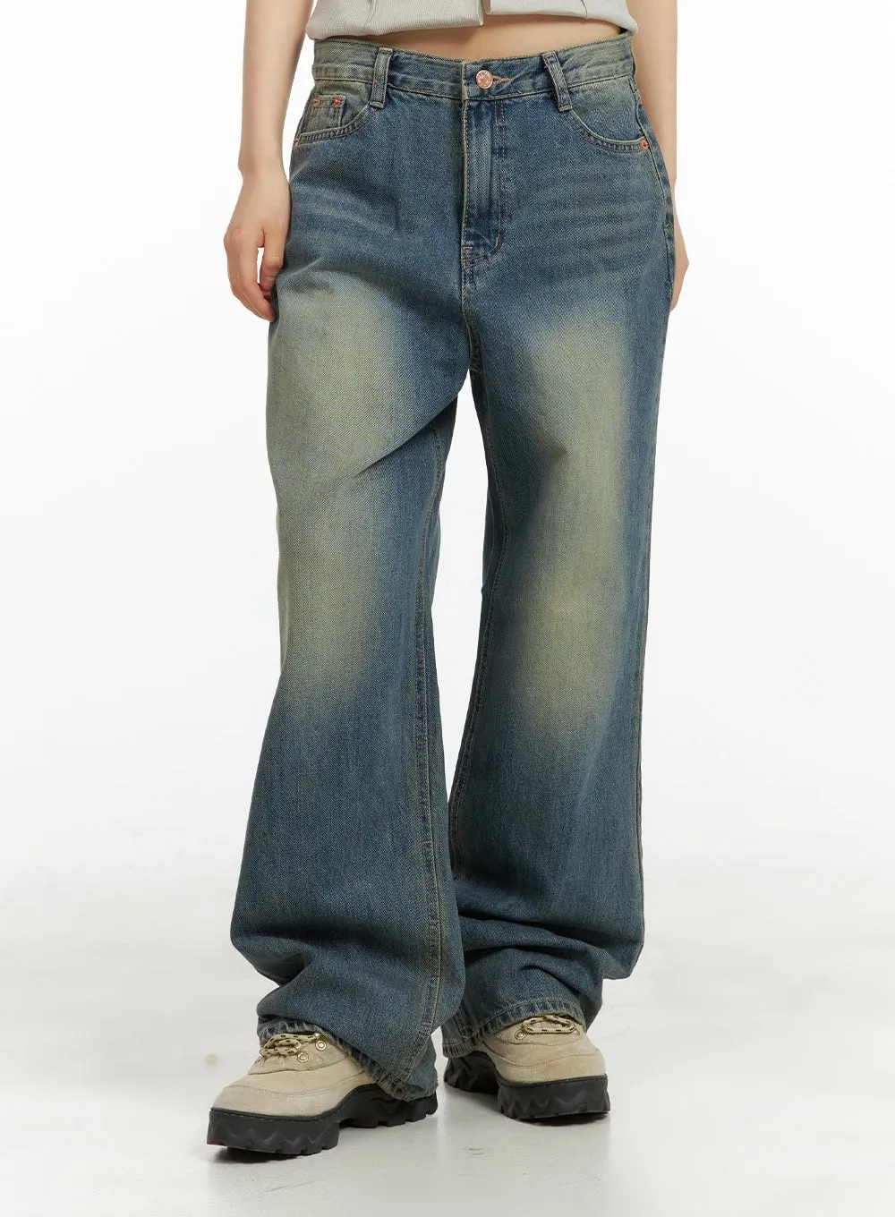 Breezy Wide-Fit Baggy Jeans CY414