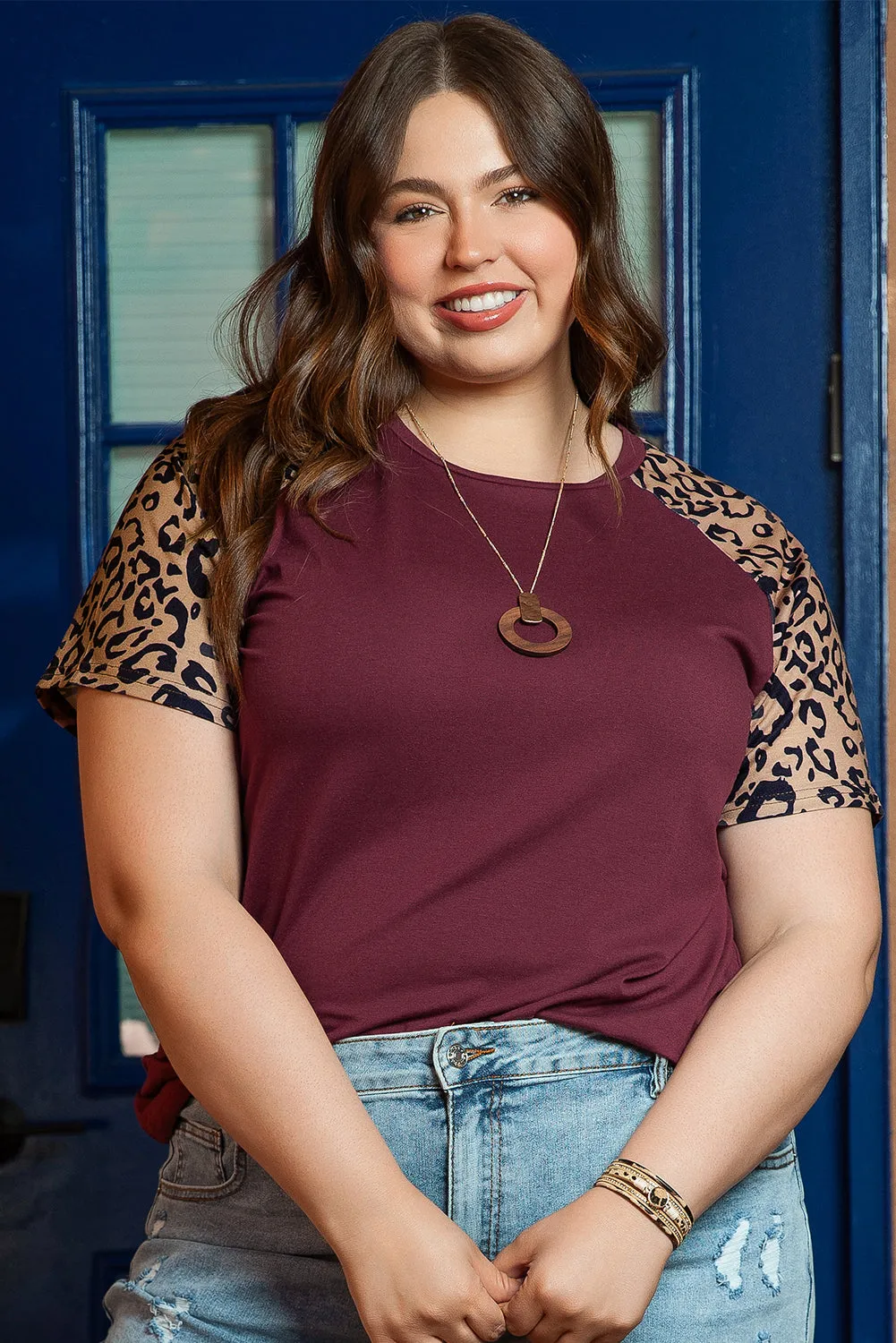 Burgundy Contrast Leopard Raglan Sleeve Plus Size T-shirt