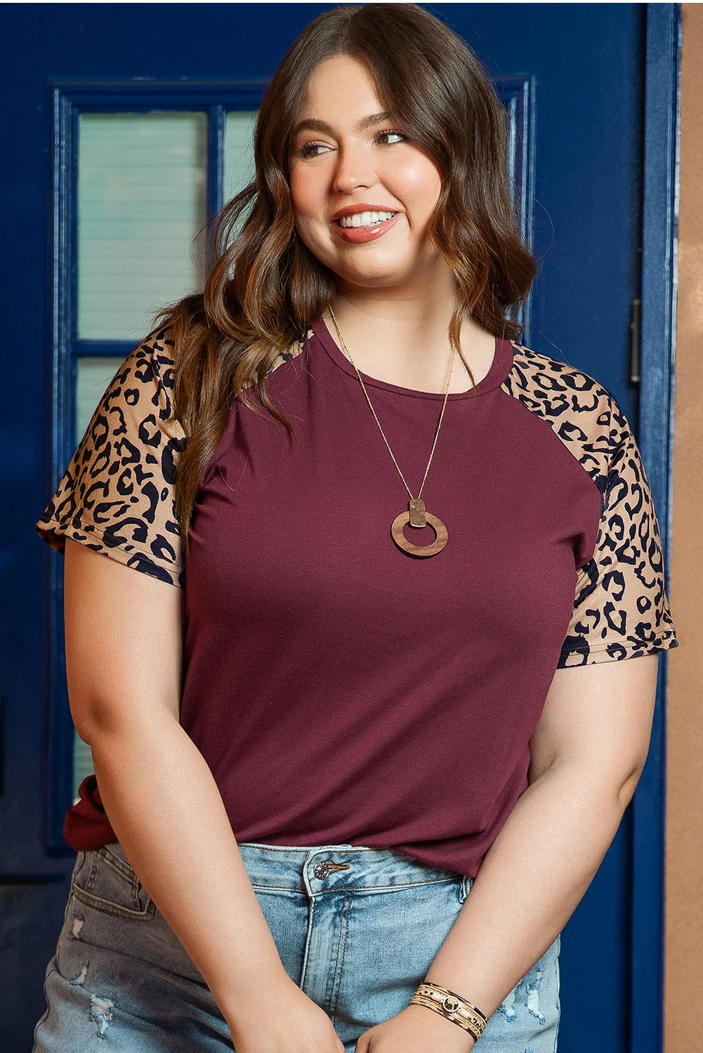 Burgundy Contrast Leopard Raglan Sleeve Plus Size T-shirt