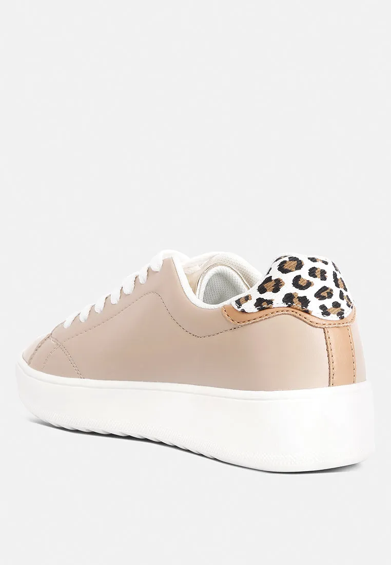 Dory Metallic Accent Sneakers By Ruw