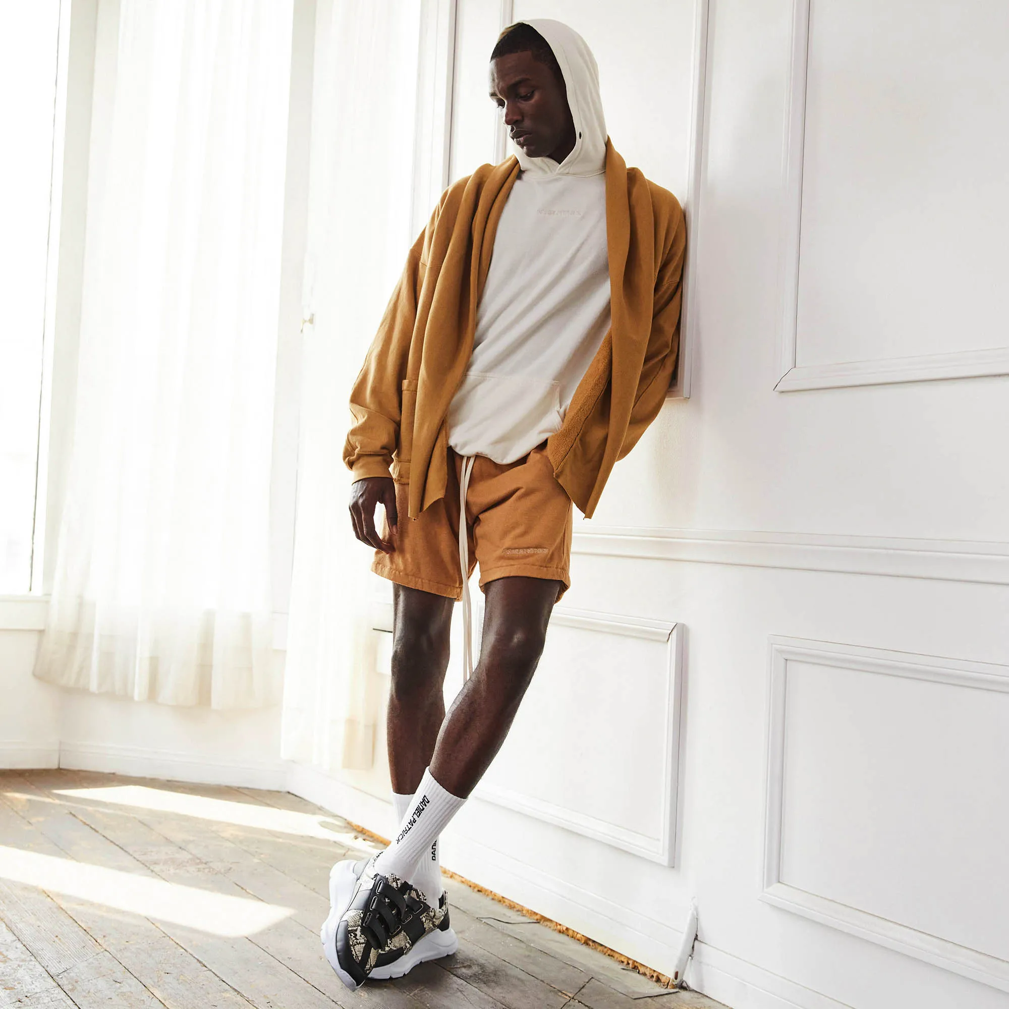 loop terry standard sweatshort / camel